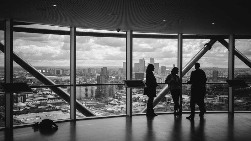 Anthropic Says AI Replaces Writers Then Pays $320,000 to Hire One